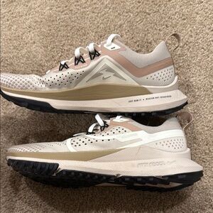 Nike Women's Pegasus Trail React